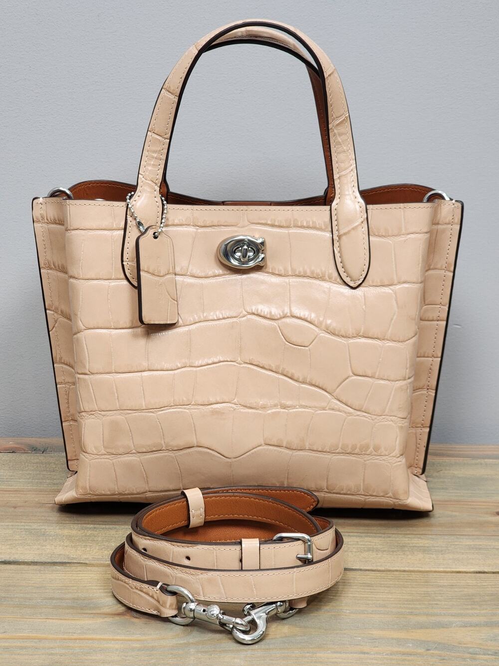 Coach Willow Tote Bag 24 Croc Embossed Light Buff C8632